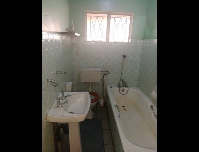 4 BEDROOM HOUSE FOR SALE IN RAISETHORPE